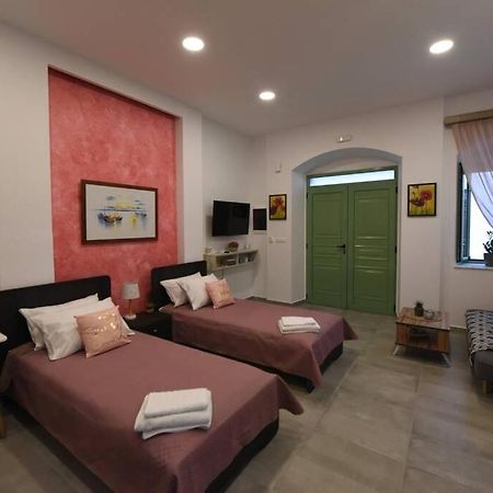 Lolos' House Rhodes City Εξωτερικό φωτογραφία
